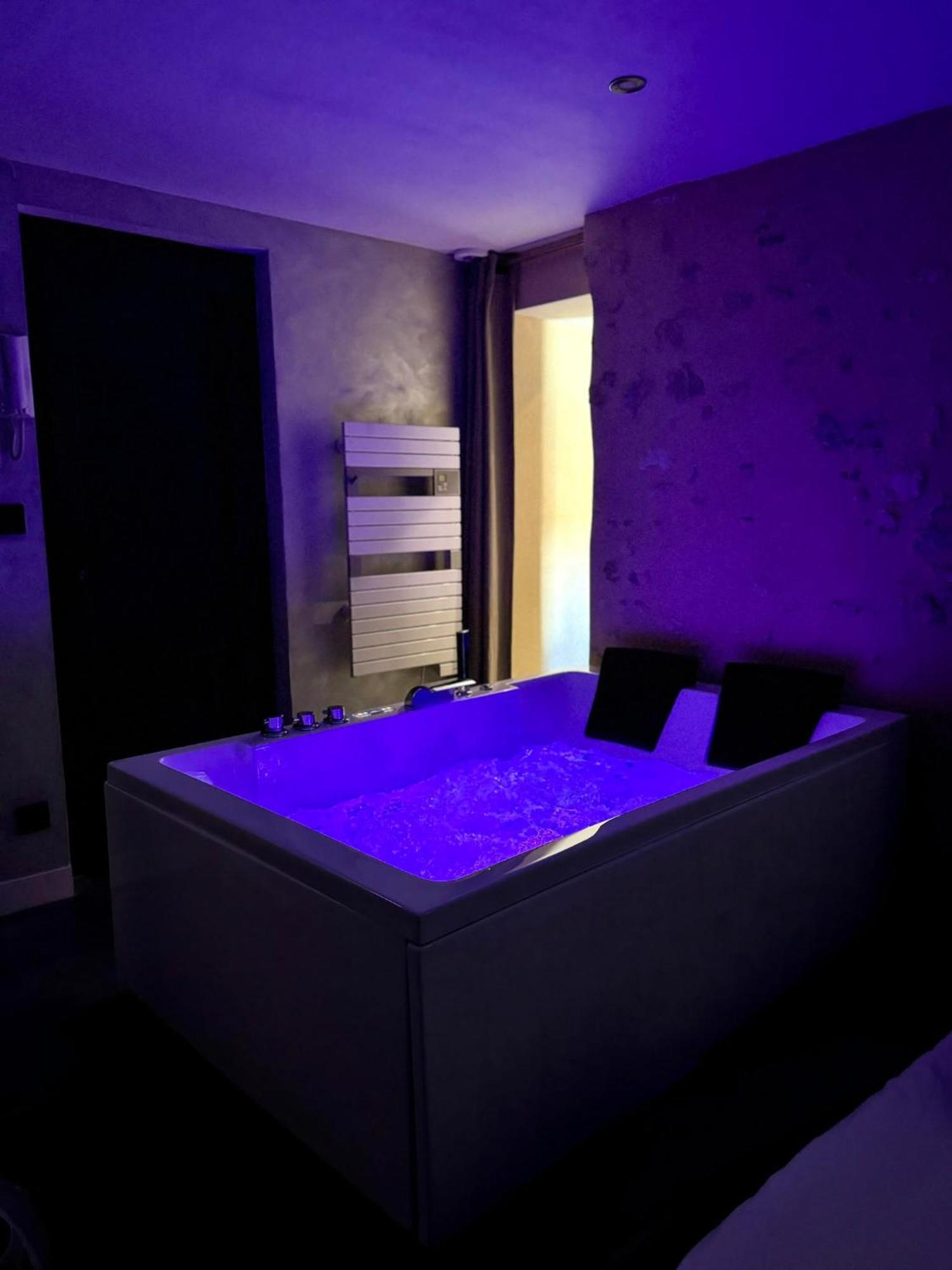 Love Queen Spa Detente Blois Esterno foto