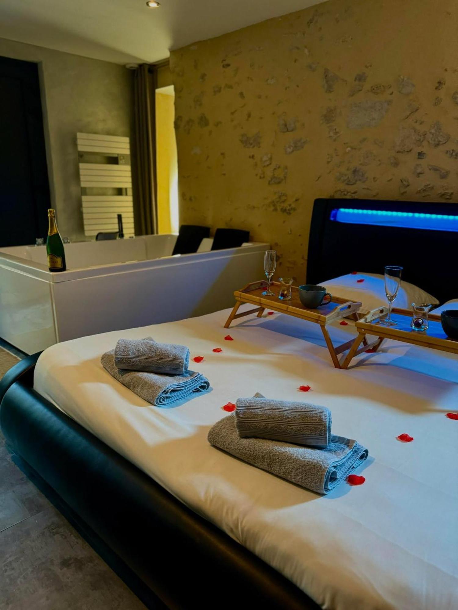 Love Queen Spa Detente Blois Esterno foto